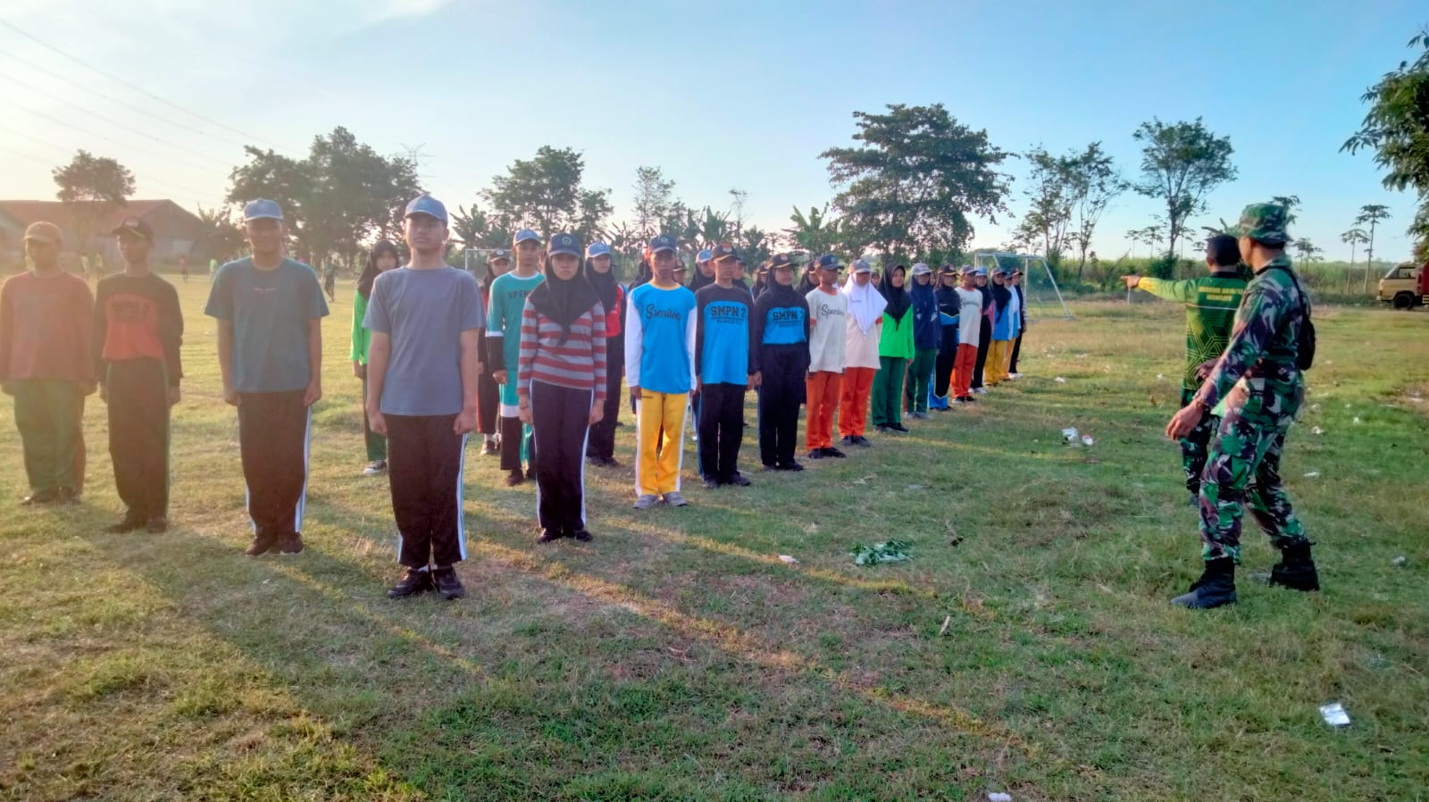 Guna Menyongsong HUT RI Ke 78 Babinsa Koramil 0816/13 Wonoayo Permahir Latihan Paskibra Tingkat Kecamatan