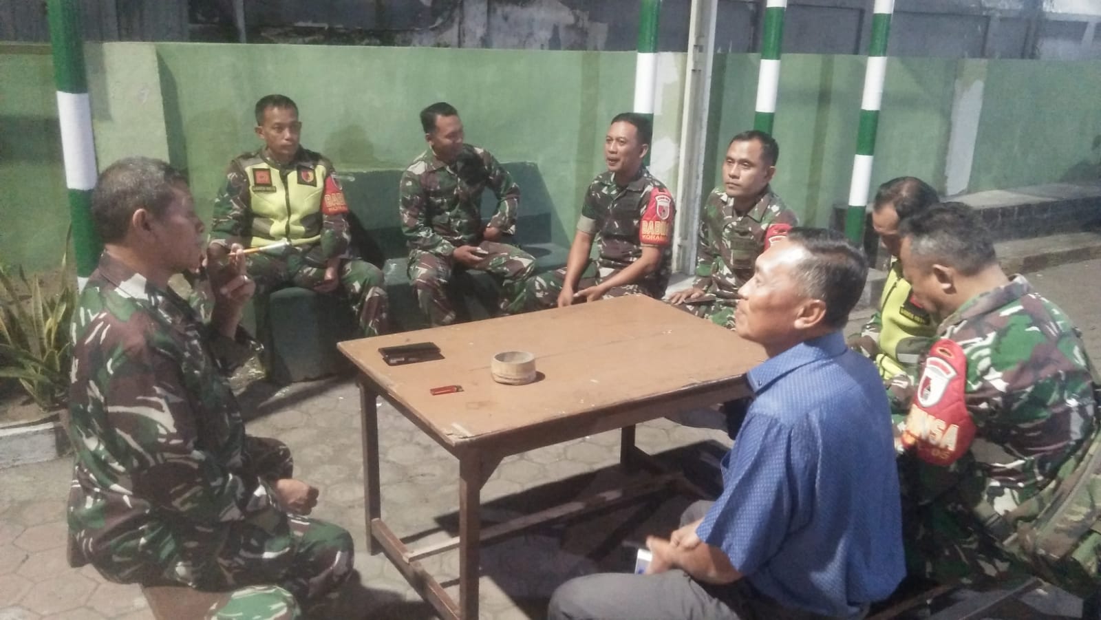 Kesiapsiagaan sambut Tahun Baru Islam 1 Muharram 1445 H, Kapten Inf Moh. Said bersama anggota pantau situasi di wilayah