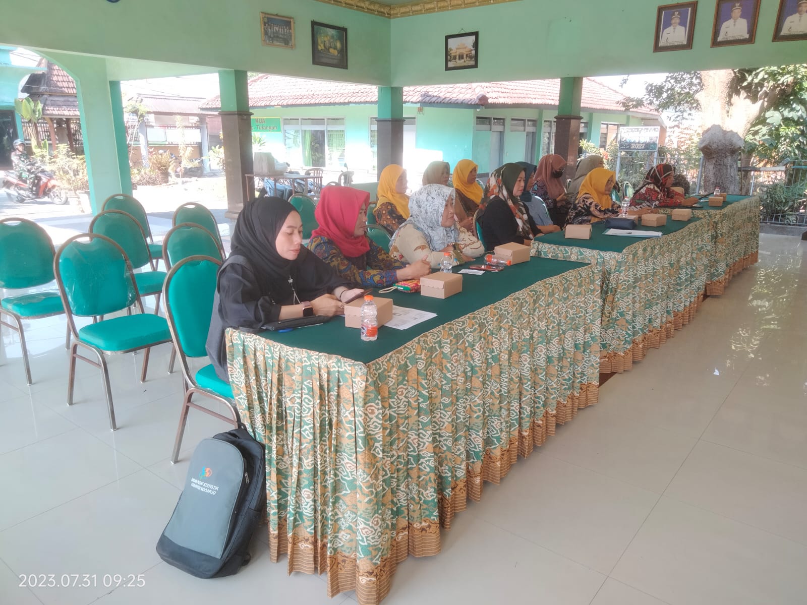 Babinsa Koramil 0816/05 Rembug Stunting bersama Kader Posyandu Desa Tlasih