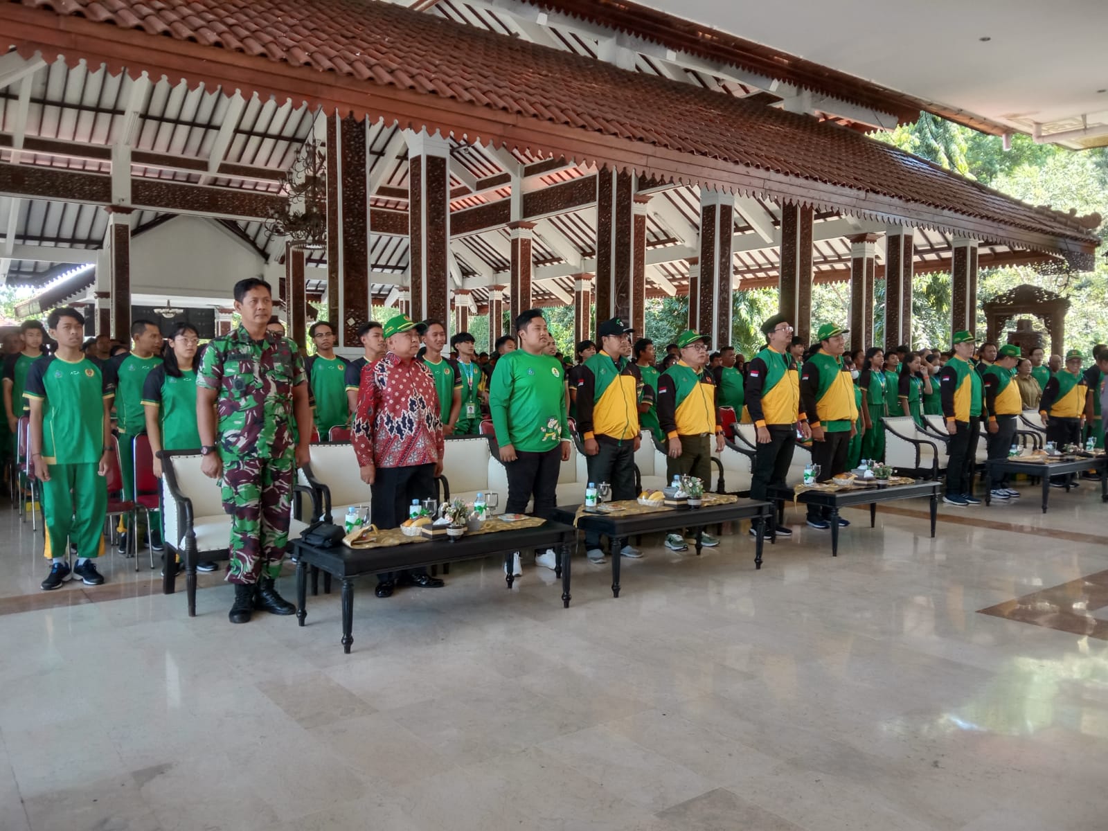 Launching kontingen Porprov Kabupaten Sidoarjo di hadiri Danramil 0816/01 Sidoarjo.