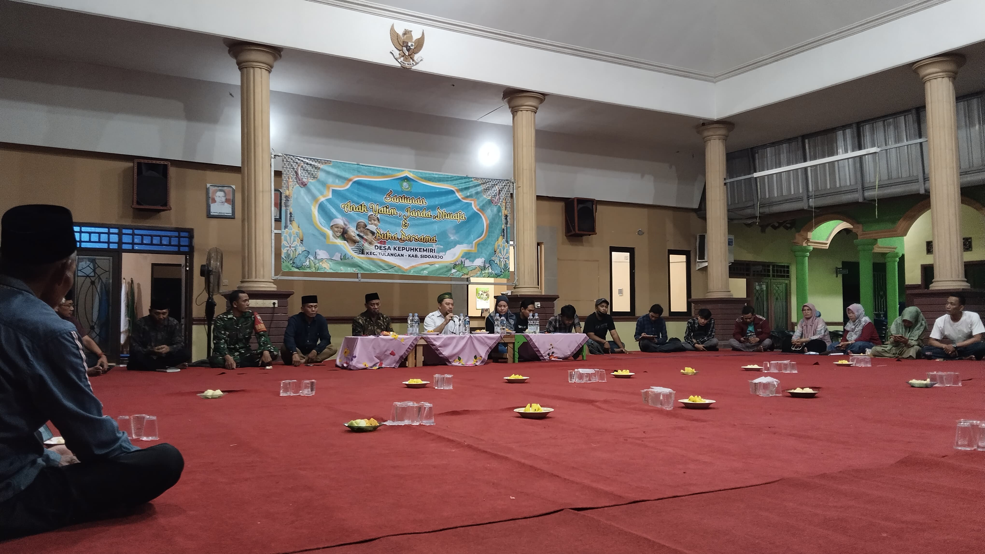 Sertu Rudianto Babinsa Kepuhkemiri Koramil 05/Tulangan Menghadiri Rapat SOSIALISASI Pengecoran Jalan di Beberapa Desa dalam Kecamatan Tulangan