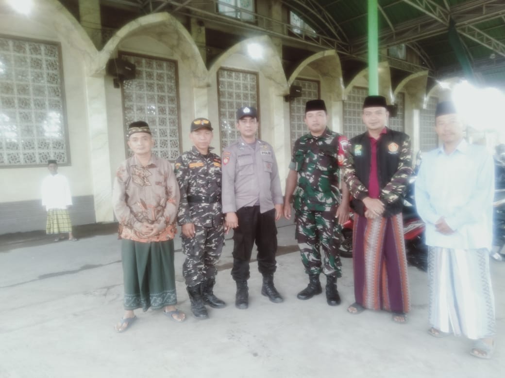 "Babinsa Sertu Siswoko Hadiri Istiqhotsah Kubro MWCNU Candi untuk Mempererat Hubungan Antar Warga NU"