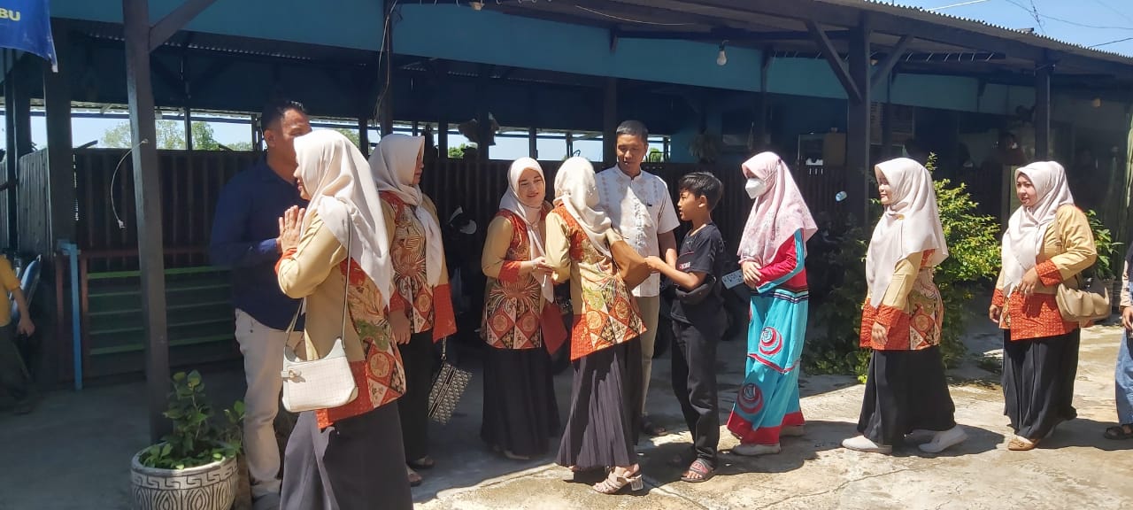 Personil Dan Persit Koramil 0816/08 Jabon Melaksanakan Halal Bi Halal.