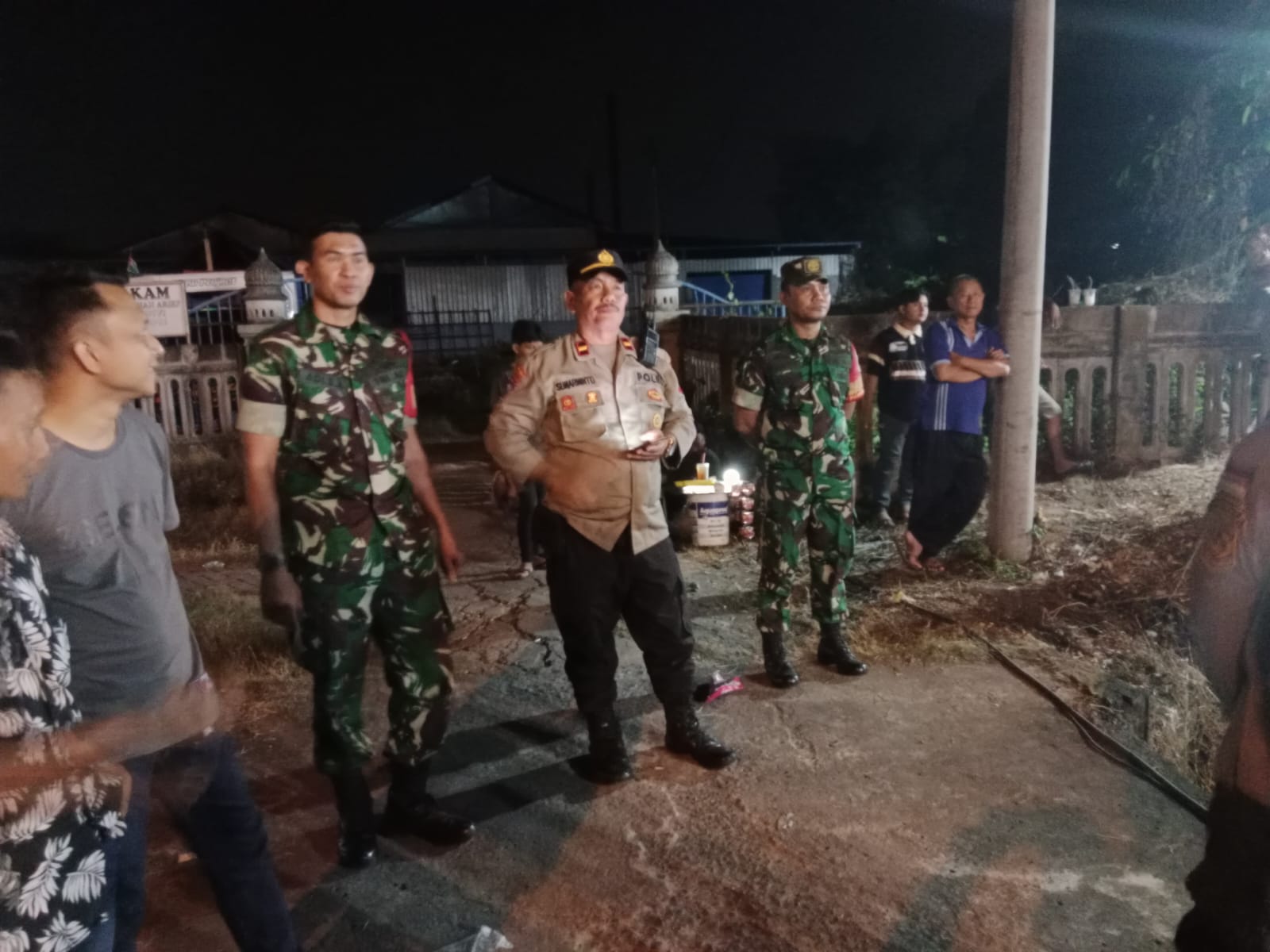 Pengamanan Sukses, Koramil 0816/06 Tanggulangin dan Polsek Tanggulangin Amankan Orkes Simpatik di Desa Randegan
