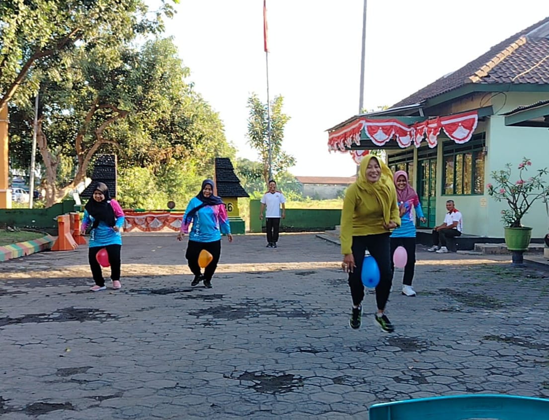 Meriahkan HUT RI Ke-79, Koramil 0816/12 Gelar Berbagai Lomba Meriah
