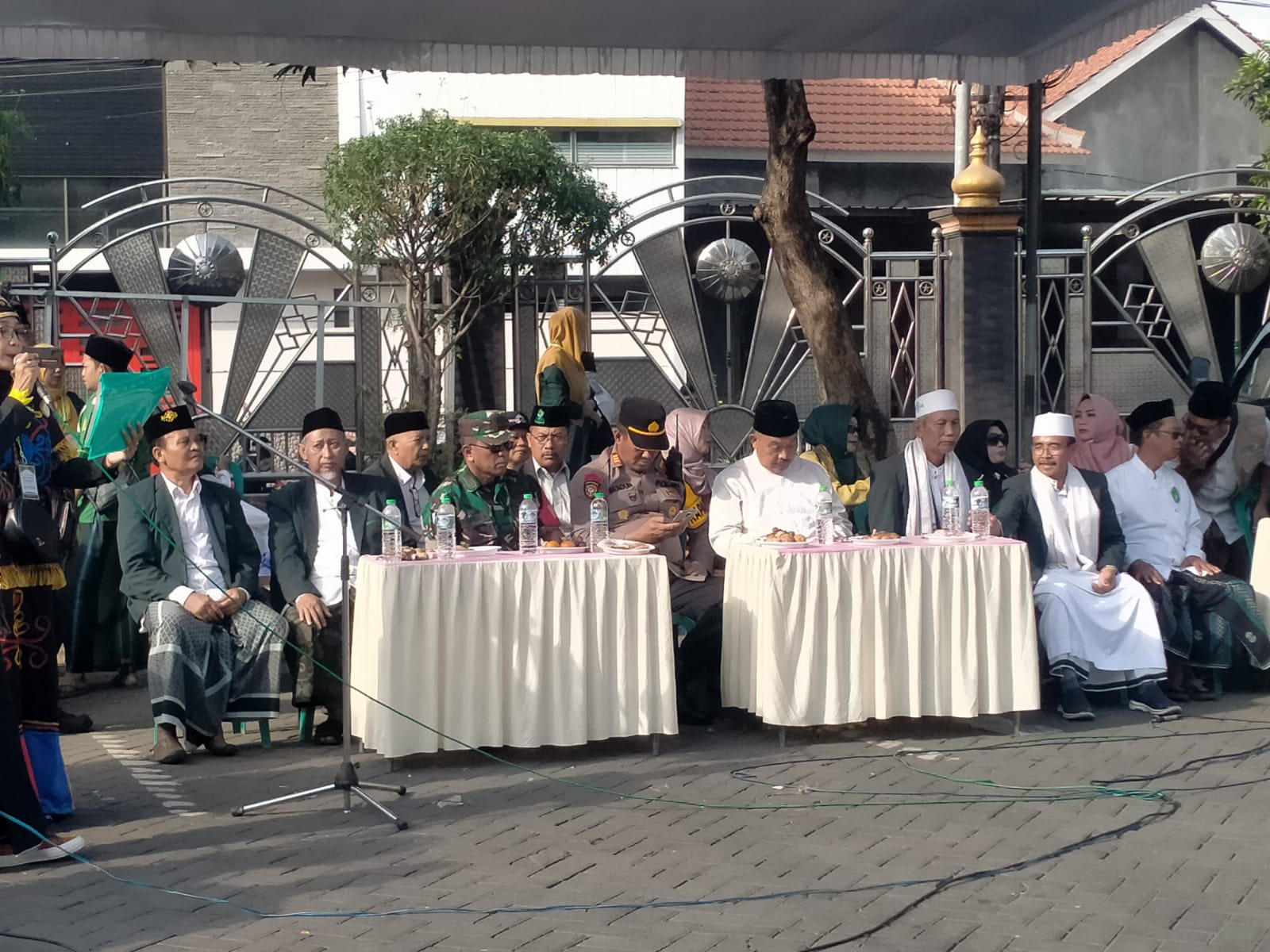 Peringati Hari Santri Nasional, MWC NU Se-Kecamatan Sukodono Gelar Pawai Ta'aruf dan Kirab Budaya Busana Muslim Nusantara