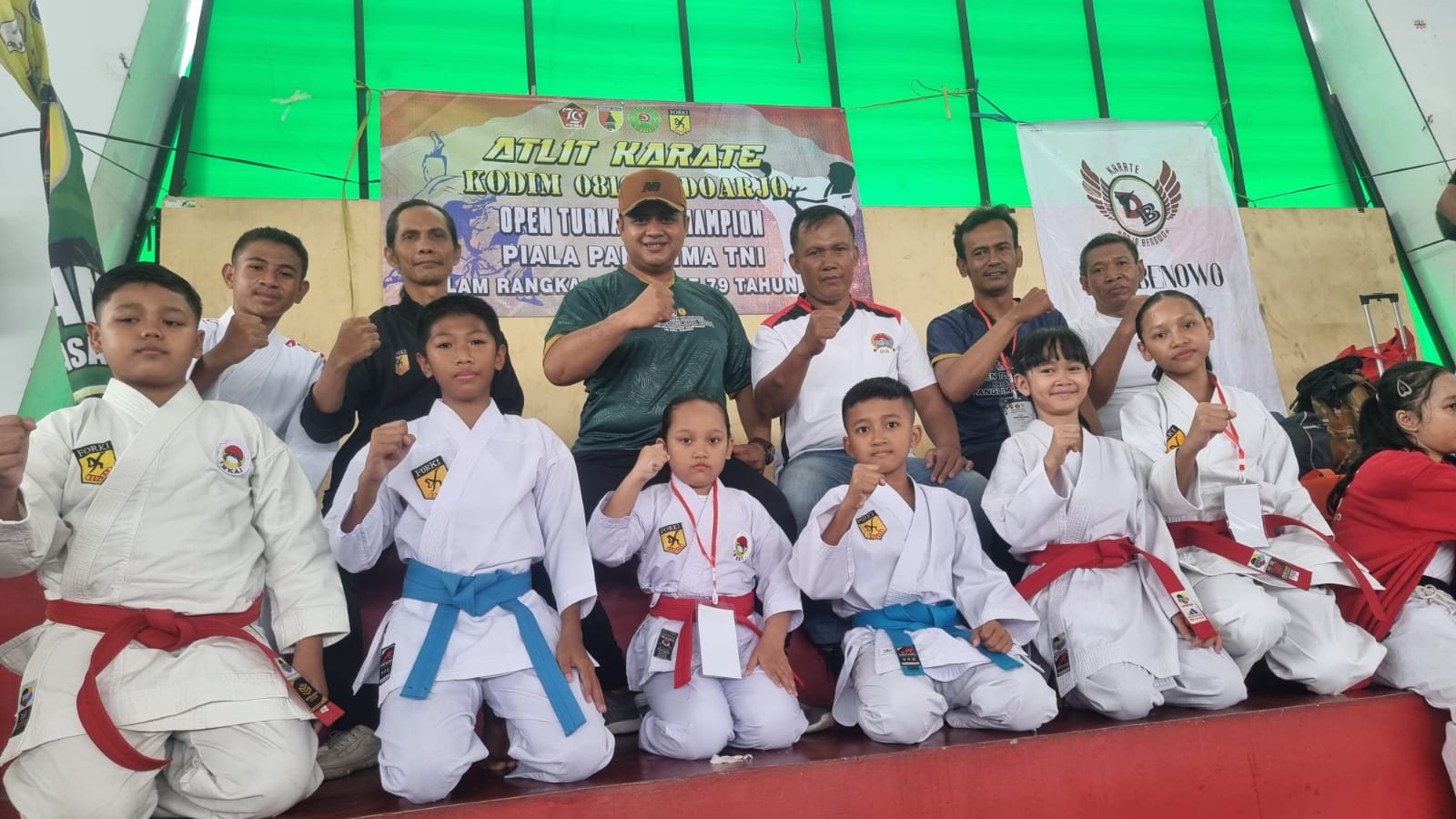 Semarak HUT TNI ke-79, Atlet Karate Kodim 0816/Sidoarjo Borong 9 Emas di Festival Karate Piala Panglima TNI