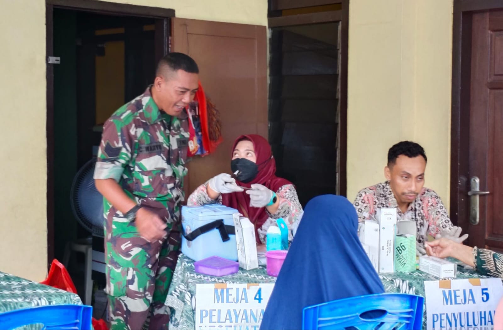 Babinsa Desa Boro Aktif Dampingi Posyandu CoE, Wujudkan Pelayanan Kesehatan Berkualitas