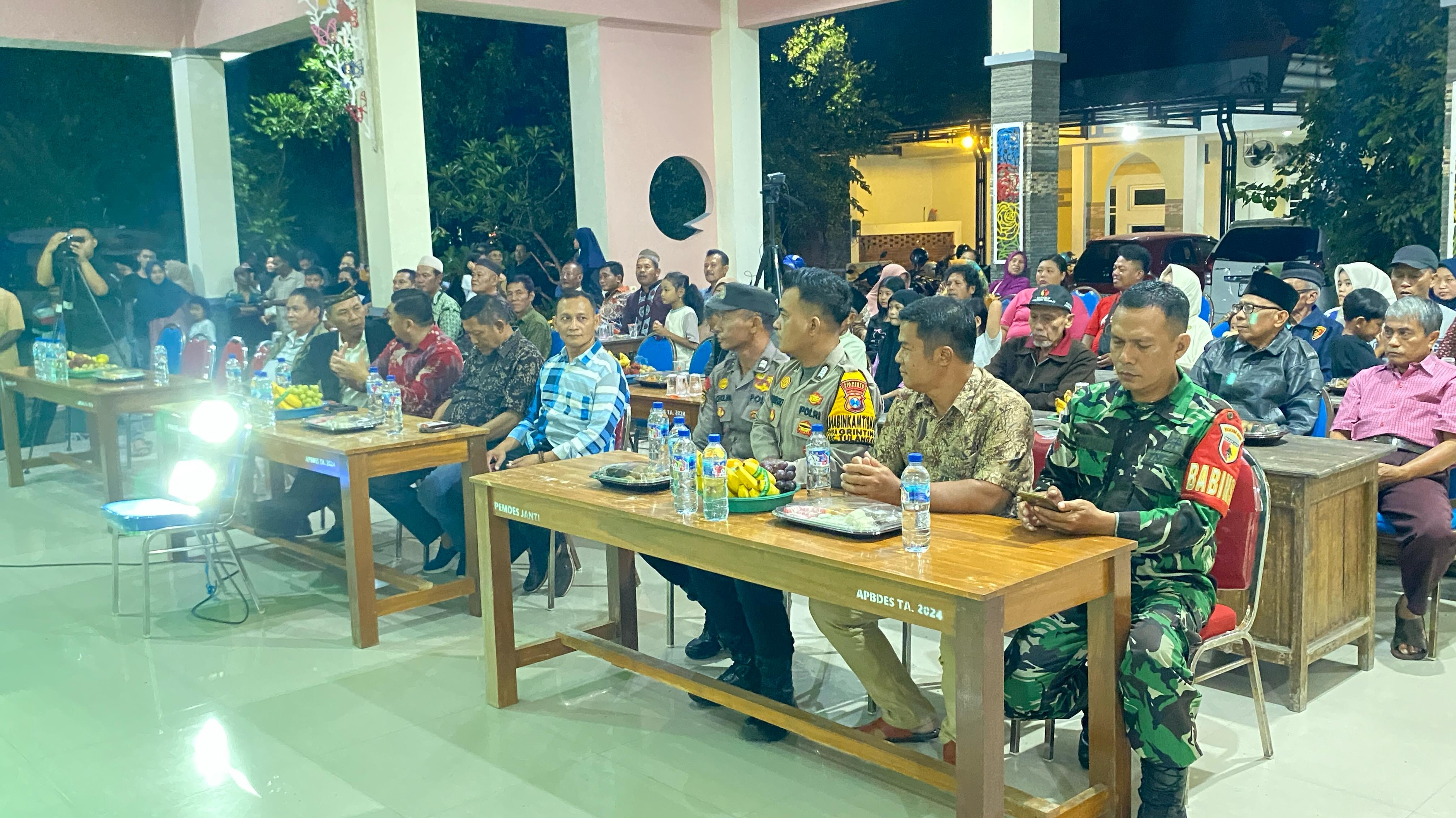Danramil 0816/05 Tulangan Hadiri Pagelaran Wayang Kulit dalam Rangka Ruwah Desa Janti, Sambut Keberagaman Budaya dengan Kehangatan Warga