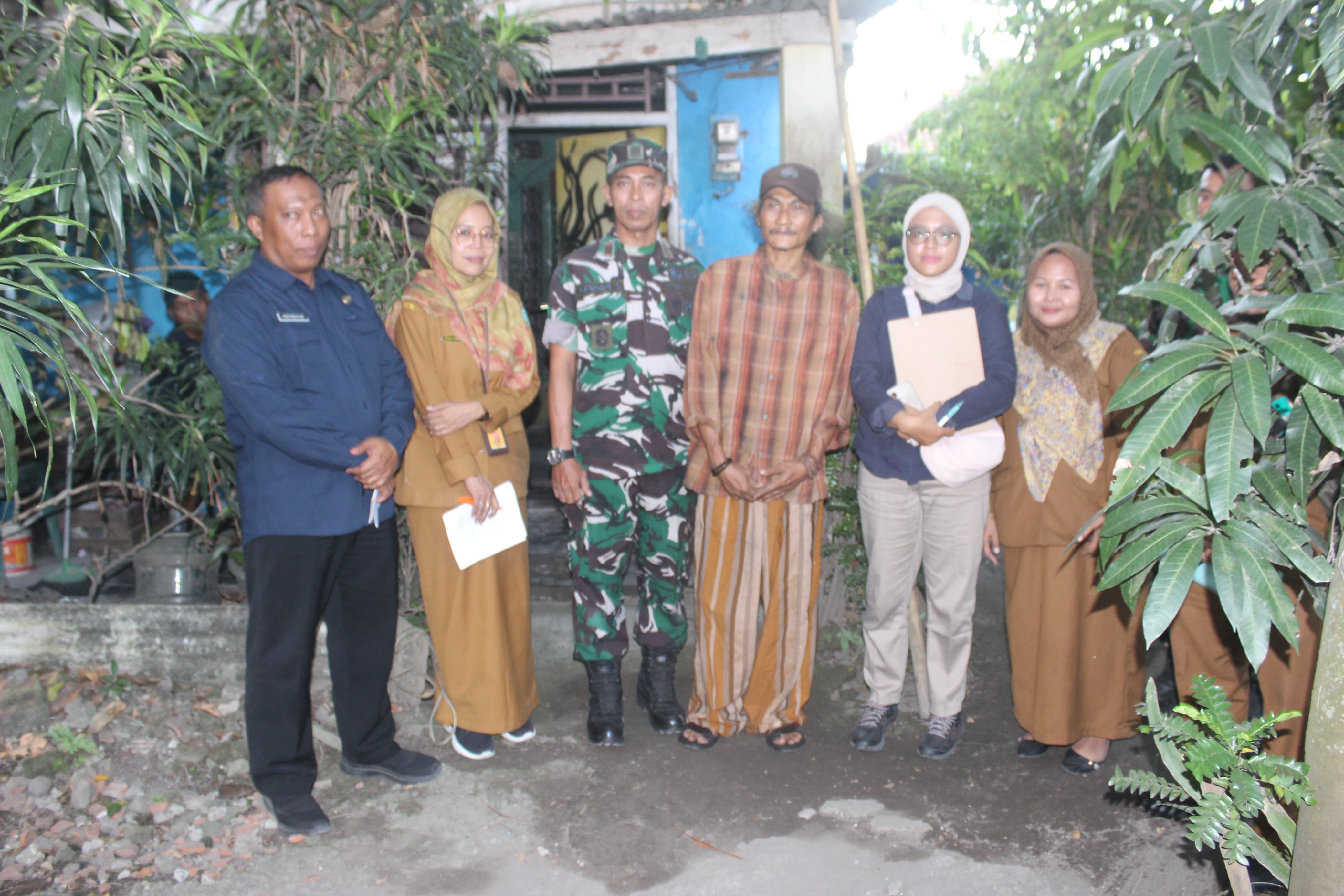 Kodim 0816/Sidoarjo Mengetuk Pintu Harapan, Warga Kurang Mampu Sambut Rumah yang Lebih Layak